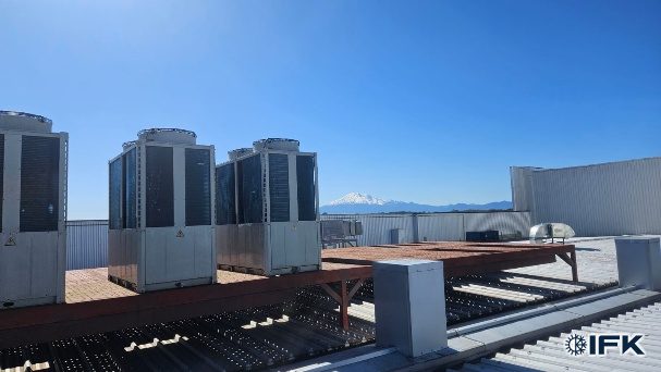 Equipos en techo, instalados por nosotros en el sur de Chile.