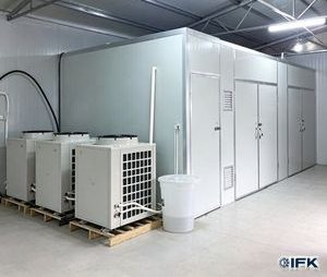 Cámaras modulares con las unidades condensadoras afuera.